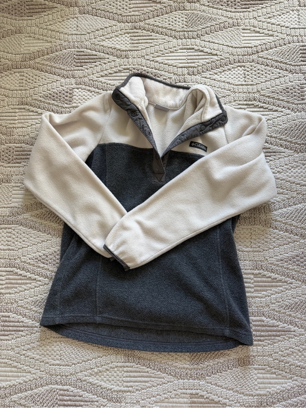 Columbia Cream and Gray Quarter Fleece